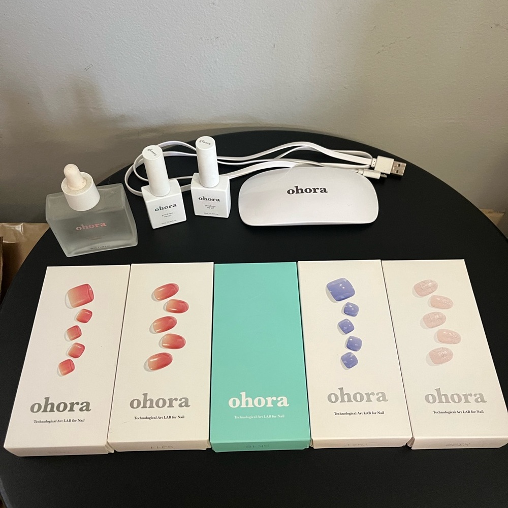 Ohora Gel Nail Kit with LED Lamp